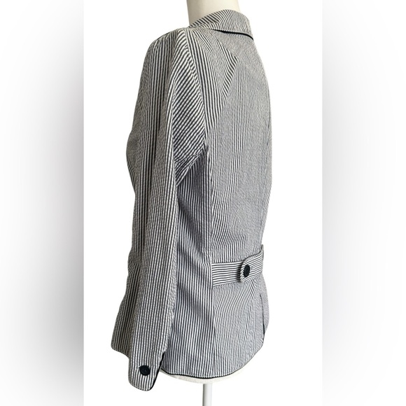 Banana Republic Seersucker Blazer Sz 6 Blue White Stripe Preppy  Jacket NWT - Picture 3 of 11